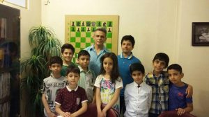 عکس دسته جمعی بازیکنان خرم شاد آکامی شطرنج ملی بعد از مسابقه  ((پنجشنبه ۹۶/۰۳/۱۸))